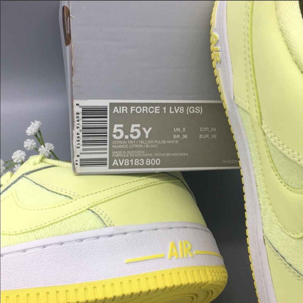 NIKE AIR FORCE 1 LV8 (GS) citron tiny/yellow - Picture 9 of 16